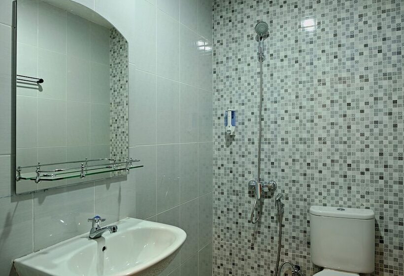 Otel Oyo 2756 Anata