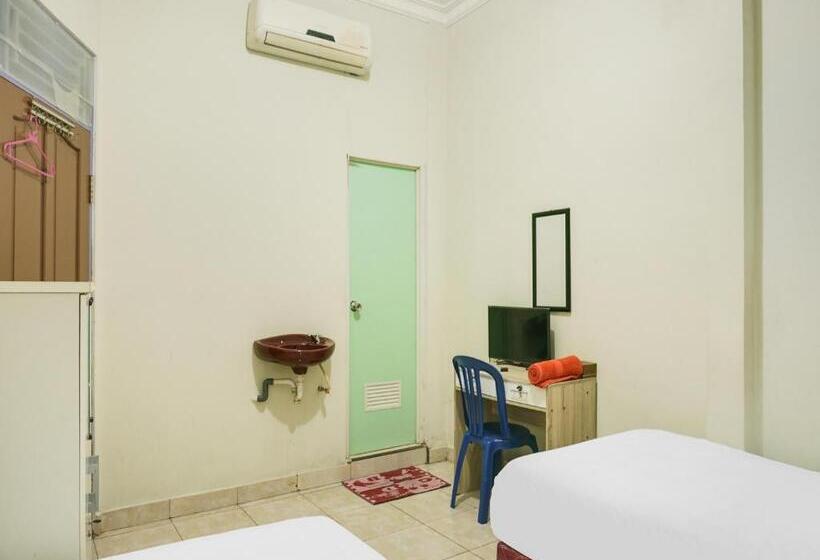 هتل Oyo 2872 Garuda Guest House