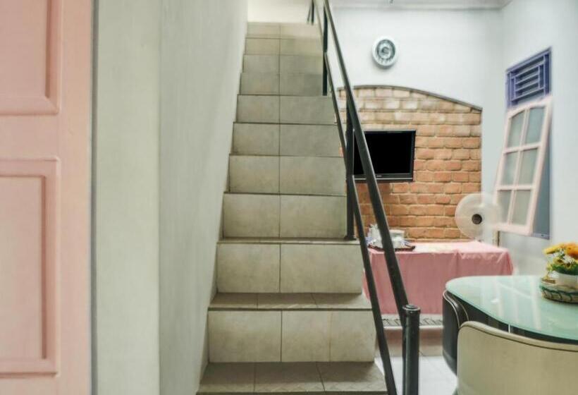 هتل Oyo 2872 Garuda Guest House