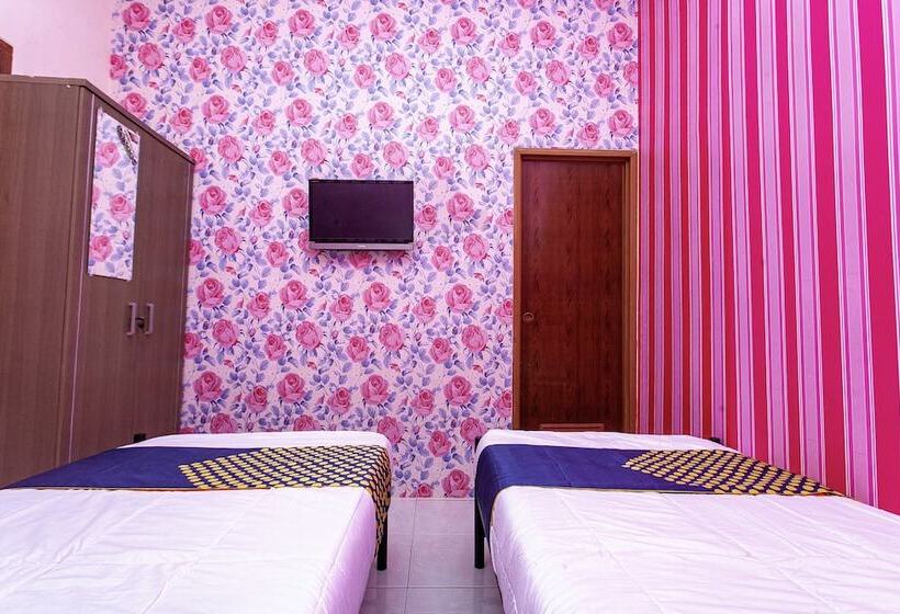 فندق Spot On 2875 Kost Pandawa Syariah