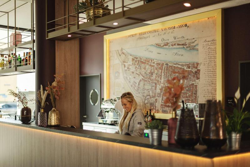 Отель Holiday Inn   The Niu, Sparrow Regensburg, An Ihg