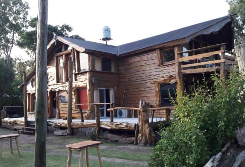 ユースホステル Huecubu Public House