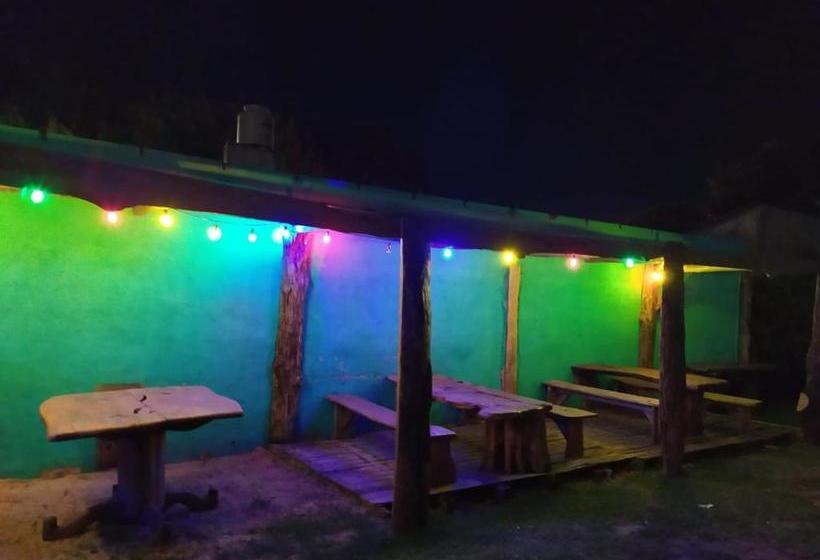 ユースホステル Huecubu Public House