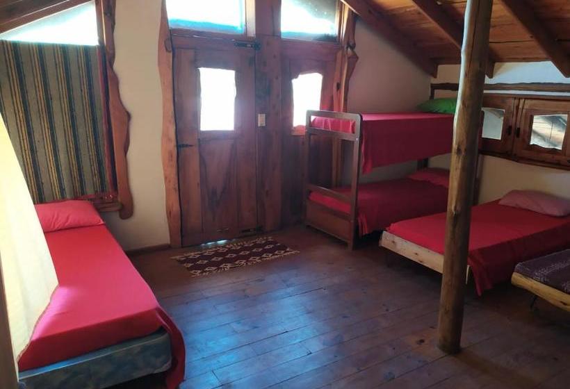 ユースホステル Huecubu Public House