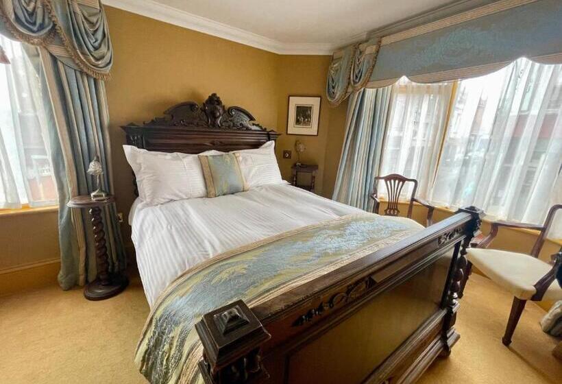 تختخواب و صبحانه Ebenezer S Place