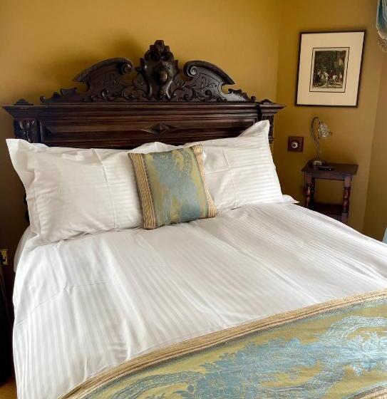 تختخواب و صبحانه Ebenezer S Place