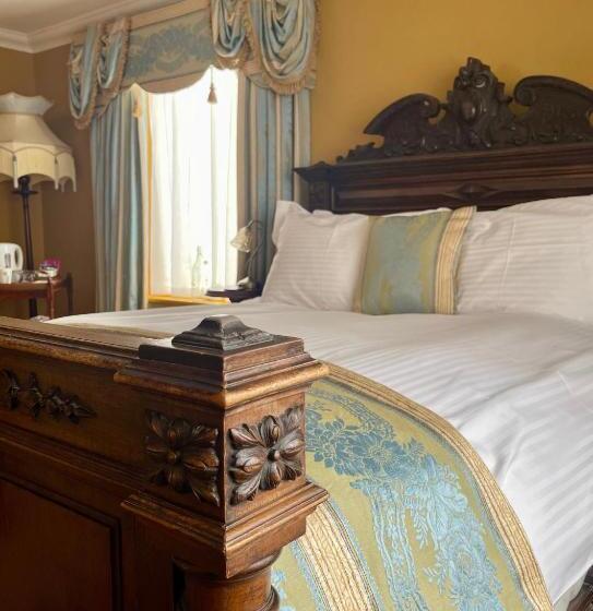 تختخواب و صبحانه Ebenezer S Place
