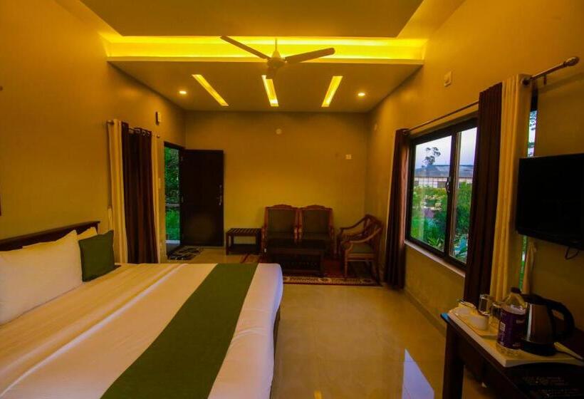 فندق Ceecee Grand Resort