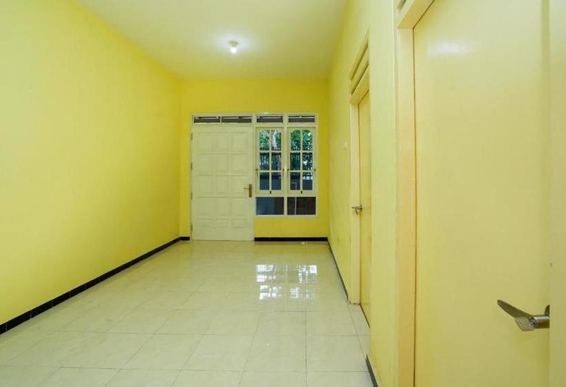 فندق Oyo 2663 Jombang Permai Syariah Residence
