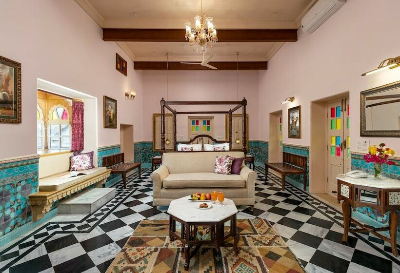 هتل Welcomheritage Mohangarh Fort