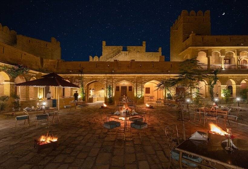 هتل Welcomheritage Mohangarh Fort