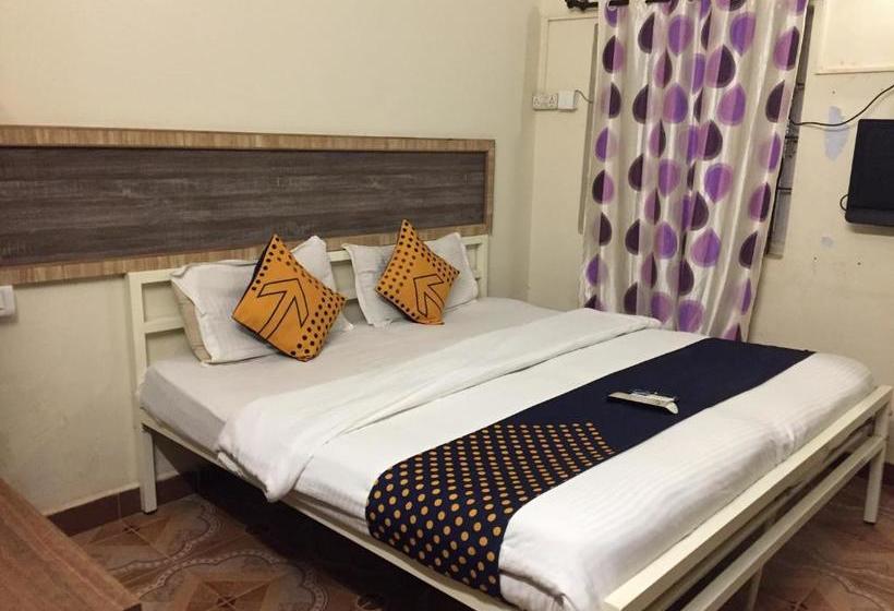 هتل Baga Beach Lagoon