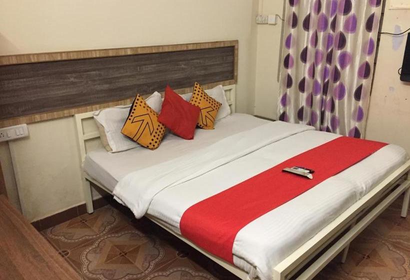 هتل Baga Beach Lagoon