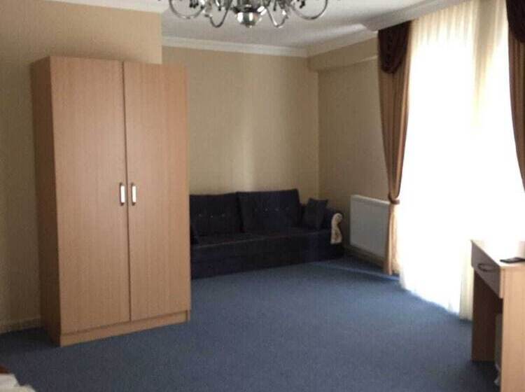 Ova Otel