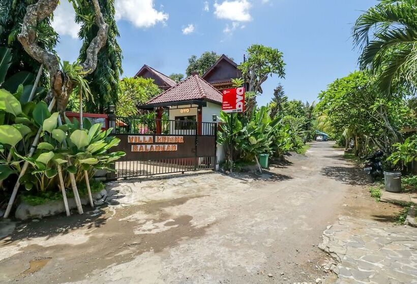 هتل Reddoorz At Villa Krisna Balangan Beach