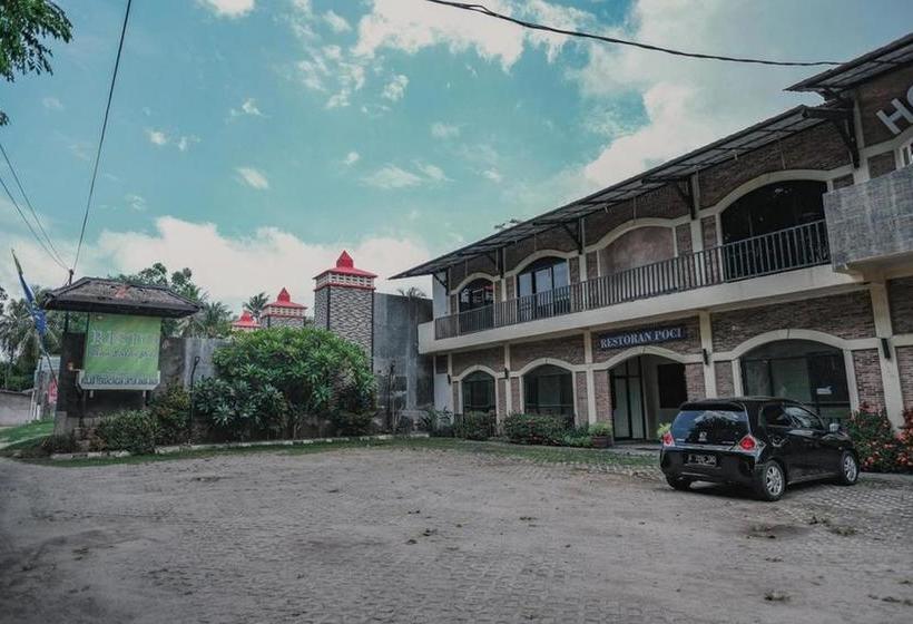 هتل Reddoorz Near Pantai Florida Anyer