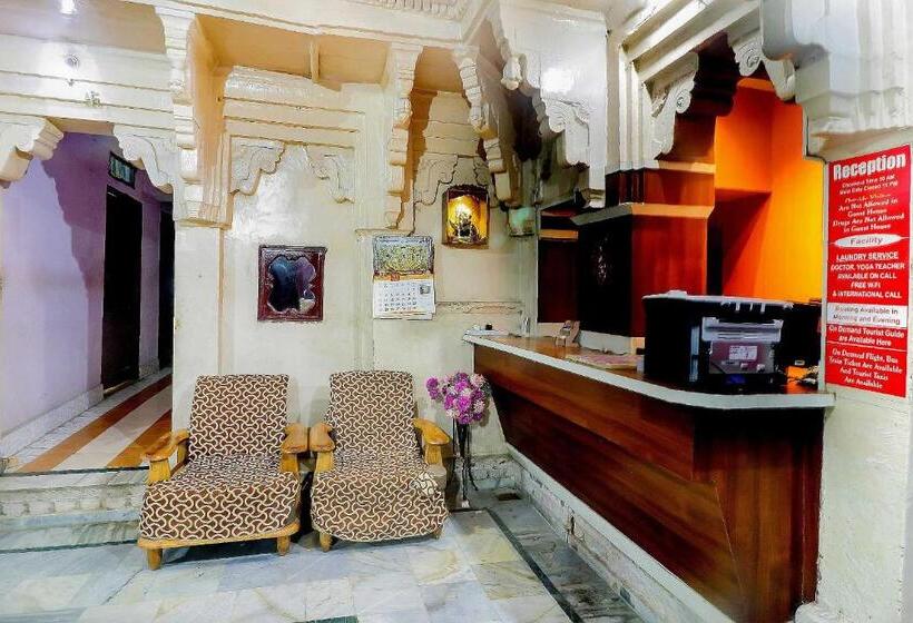 هتل Spot On Mishra Guest House