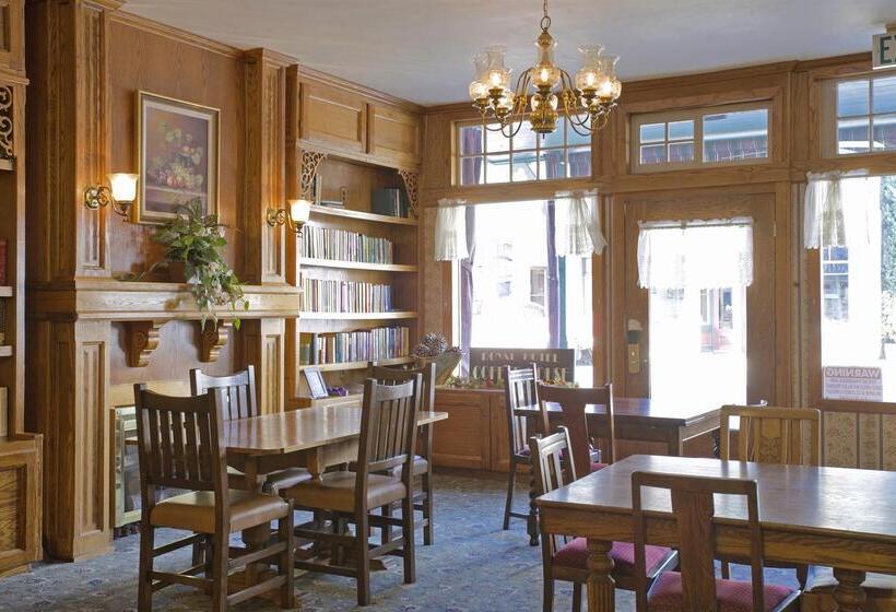 هتل Americas Best Value Inn Royal Carriage