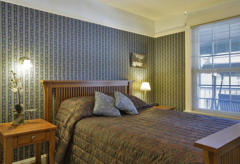 هتل Americas Best Value Inn Royal Carriage