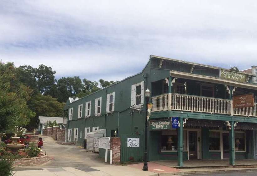 هتل Americas Best Value Inn Royal Carriage