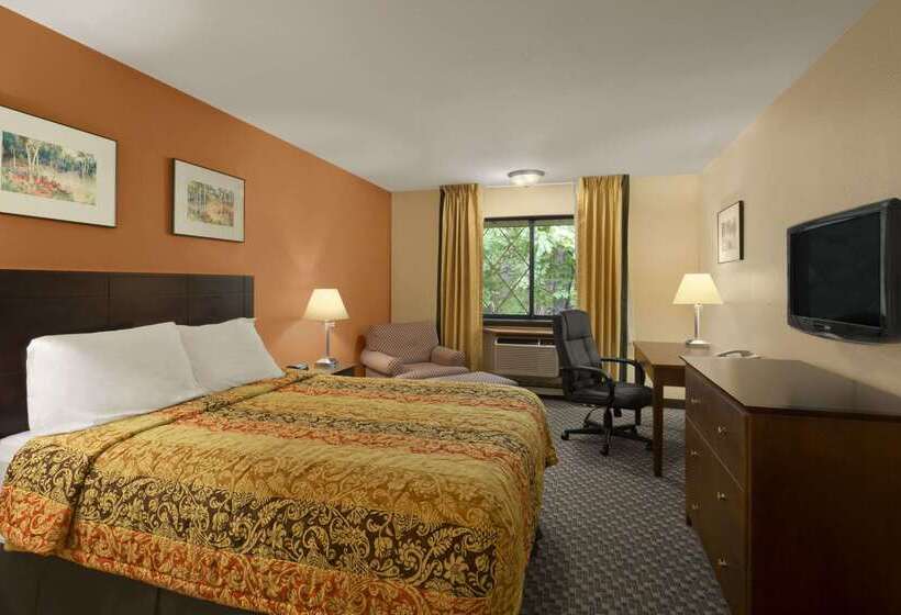 酒店 Days Inn & Suites By Wyndham Stevens Point