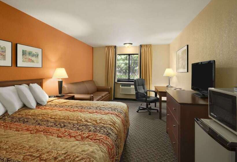 酒店 Days Inn & Suites By Wyndham Stevens Point