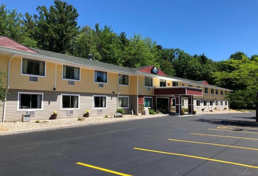 酒店 Days Inn & Suites By Wyndham Stevens Point