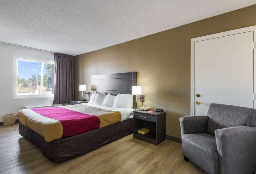 هتل Econo Lodge Little Creek