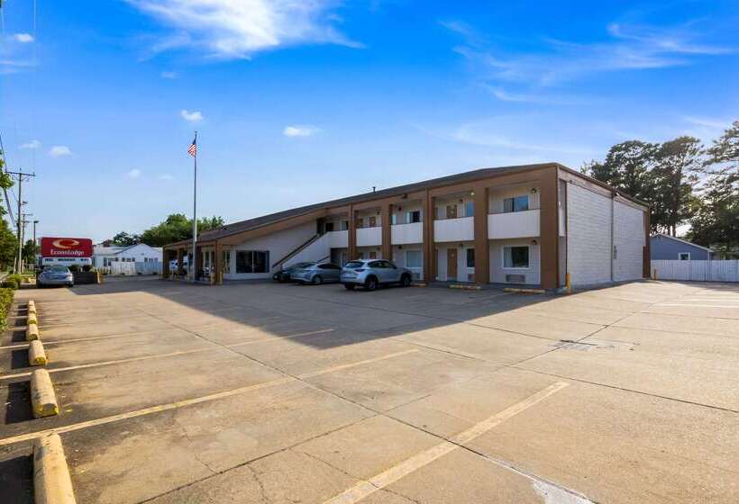 هتل Econo Lodge Little Creek