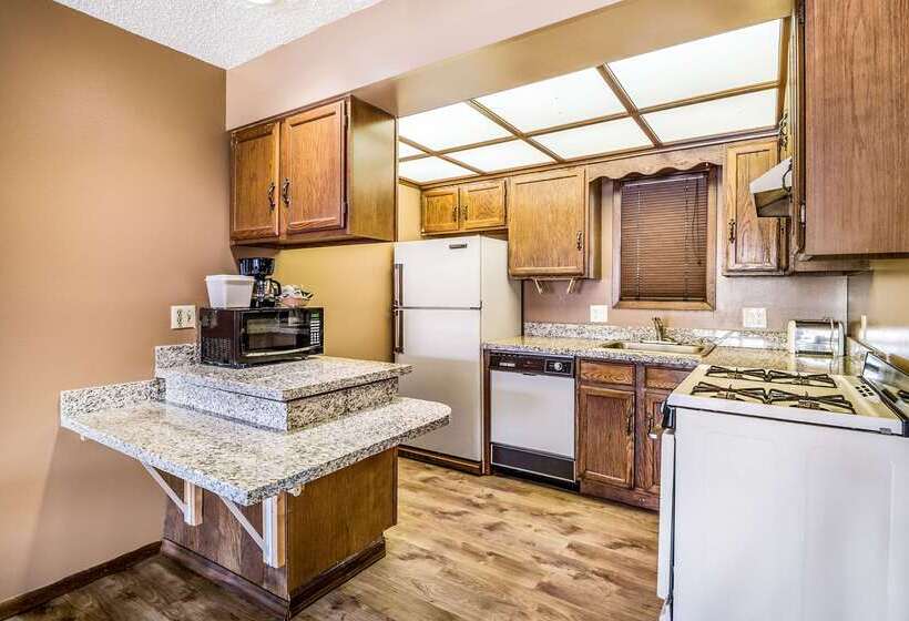 فندق Econo Lodge