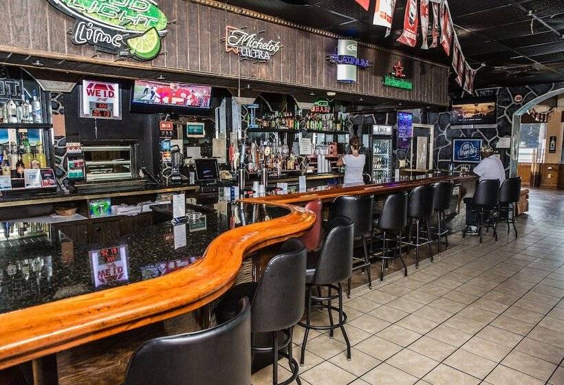 בית מלון כפרי Florence Express Inn