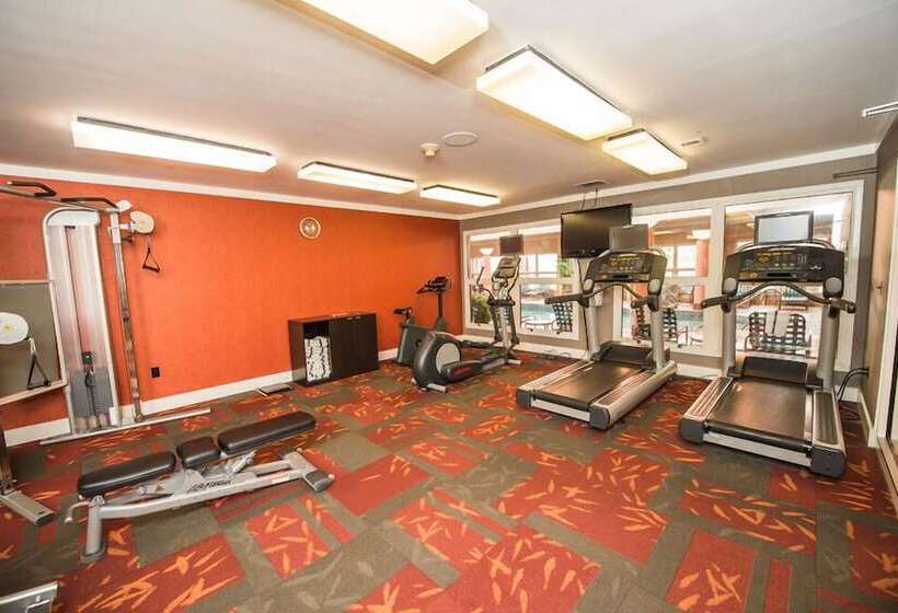 هتل Hawthorn Suites By Wyndham Erie