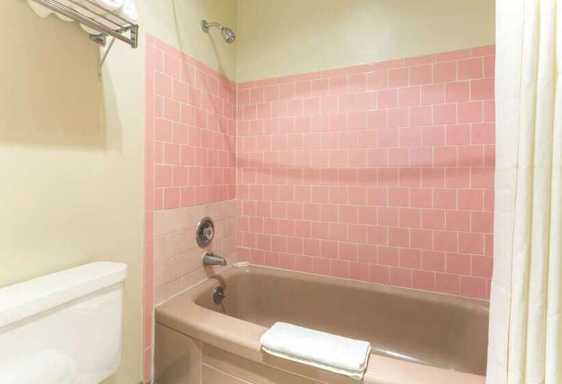 Отель Knights Inn Baker City