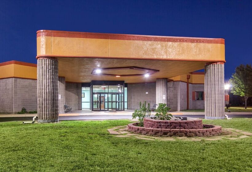 Отель Quality Inn Arkansas City North