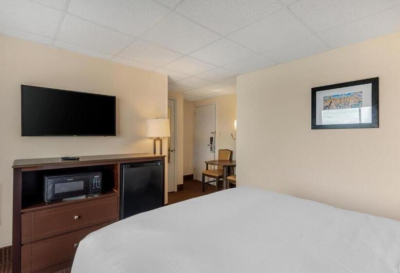 هتل Quality Inn Ocean City Beachfront