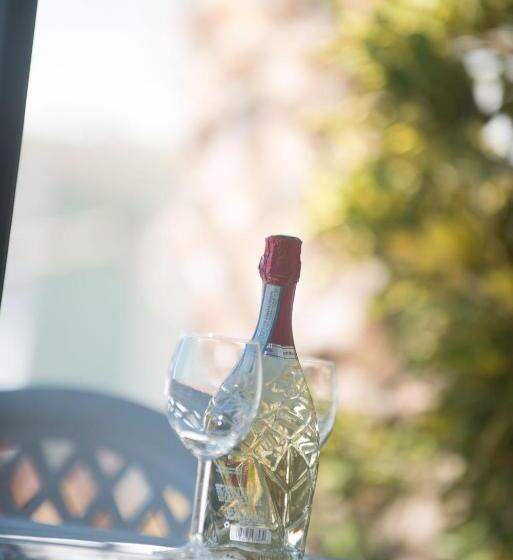 فندق Regency Inn & Suites Sarasota