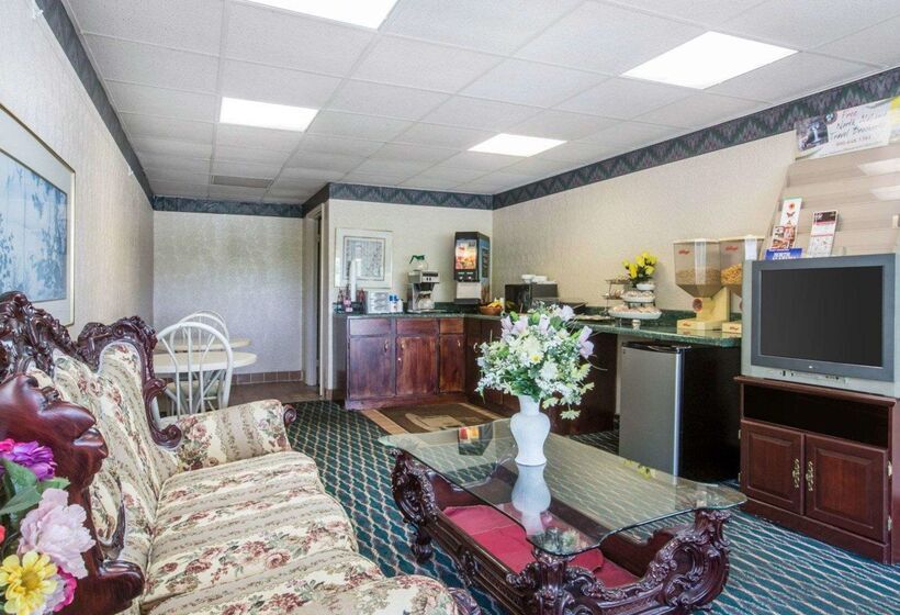 هتل Rodeway Inn