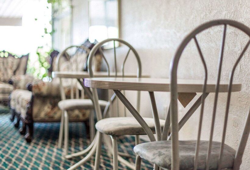 هتل Rodeway Inn
