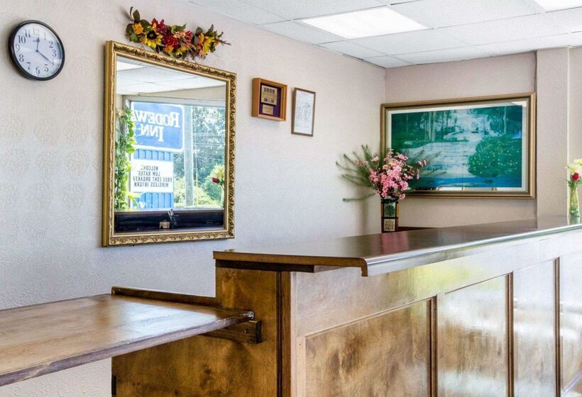هتل Rodeway Inn