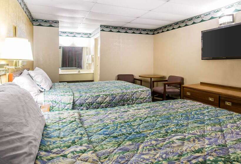 هتل Rodeway Inn