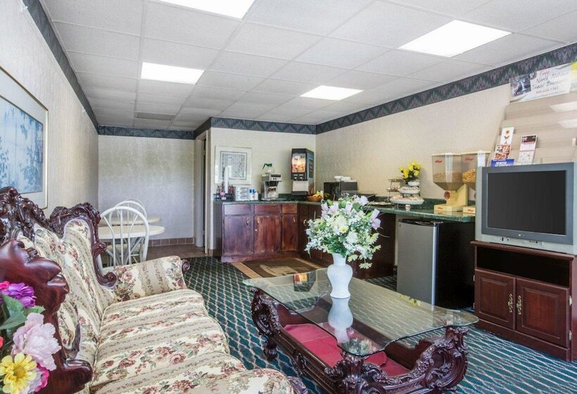 هتل Rodeway Inn