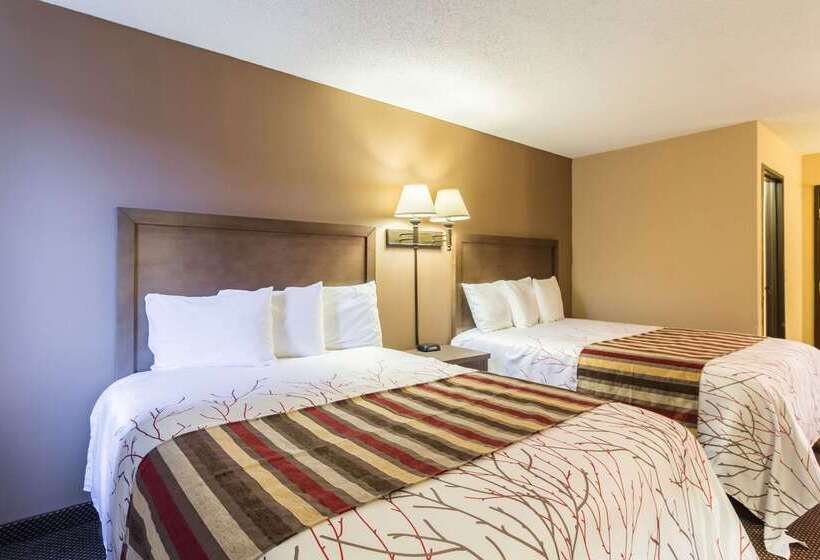 בית מלון כפרי Rodeway Inn