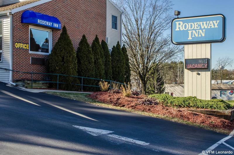 هتل Rodeway Inn State College  Near University