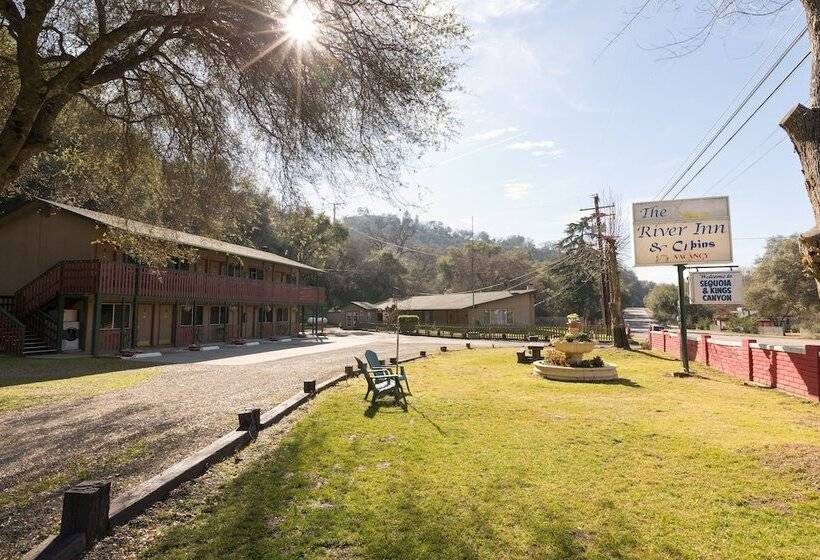 هتل The River Inn