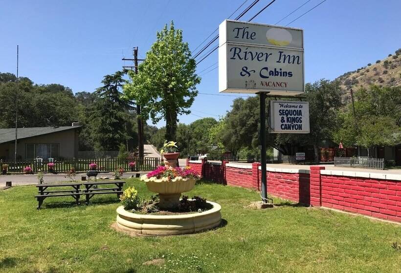 هتل The River Inn