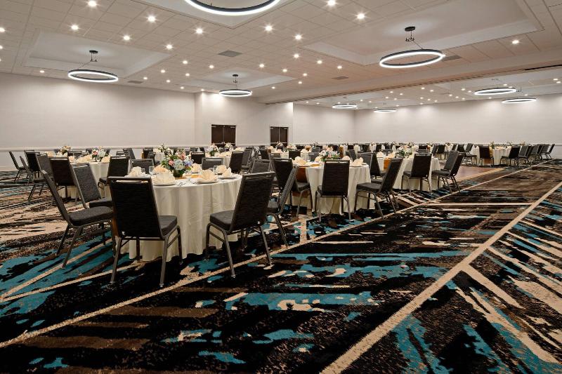 اقامتگاه Staybridge Suites Oxnard River Ridge By Ihg