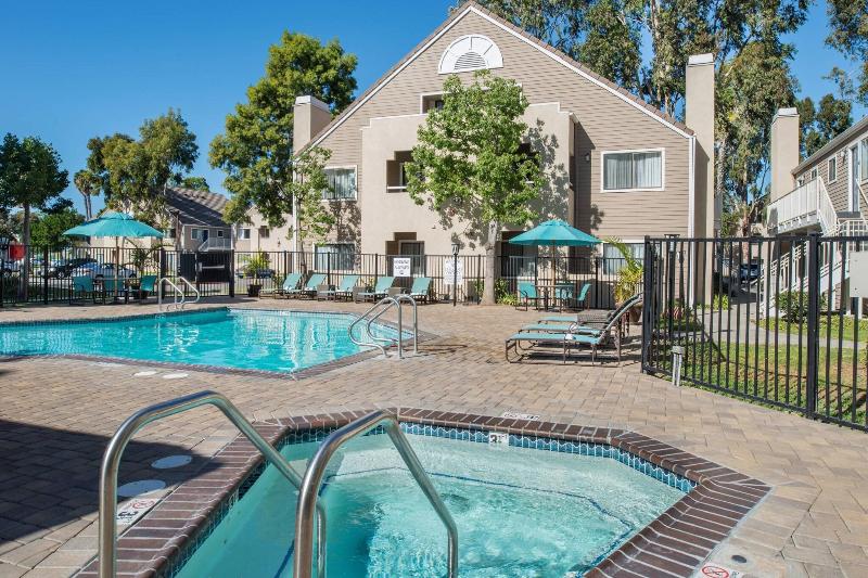 اقامتگاه Staybridge Suites Oxnard River Ridge By Ihg
