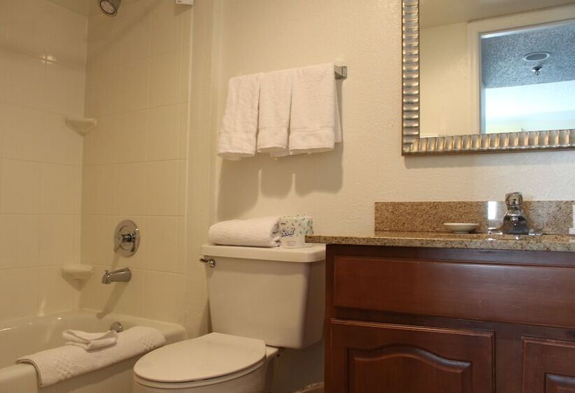 اقامتگاه Doral Inn & Suites Miami Airport West