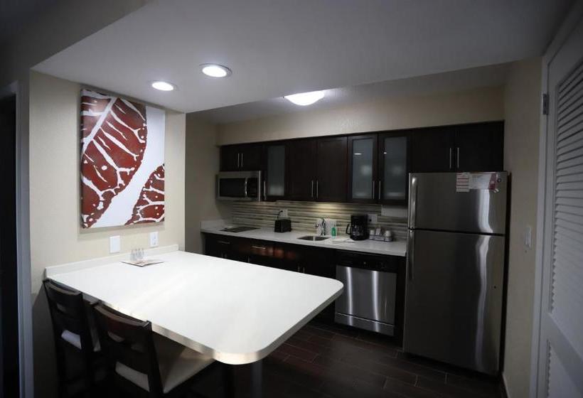 레지던스 Hawthorn Suites By Wyndham Detroit Southfield