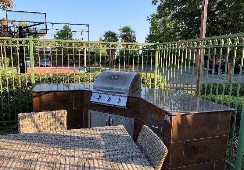דירת נופש Sens Suites Livermore; Surestay Collection By Best Western